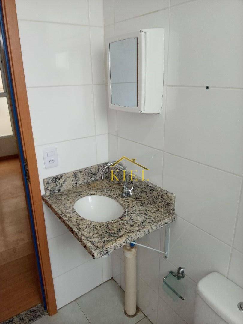 Apartamento à venda com 2 quartos, 41m² - Foto 15