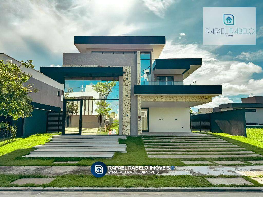 Casa de Condomínio à venda com 4 quartos, 330m² - Foto 1