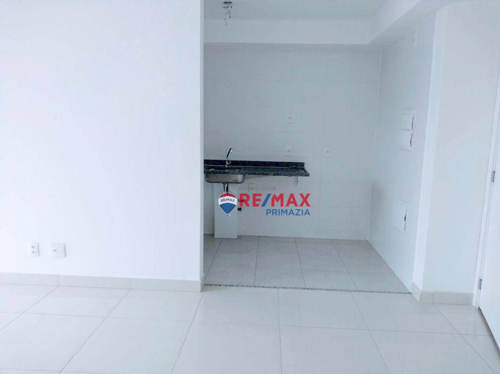 Apartamento à venda com 1 quarto, 45m² - Foto 24