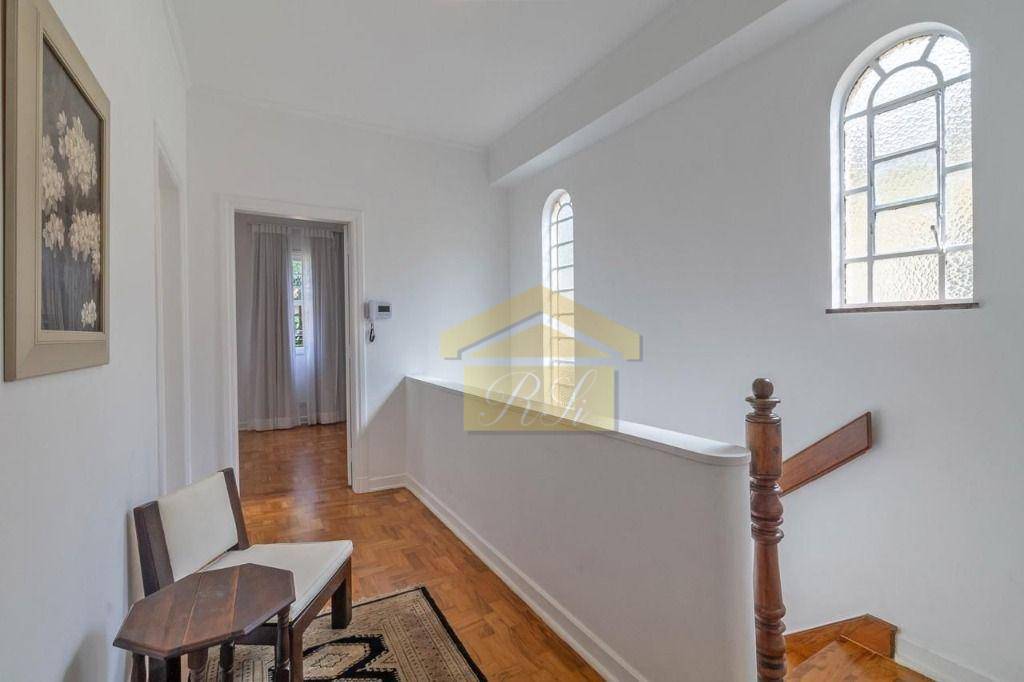 Sobrado para alugar com 3 quartos, 300m² - Foto 9