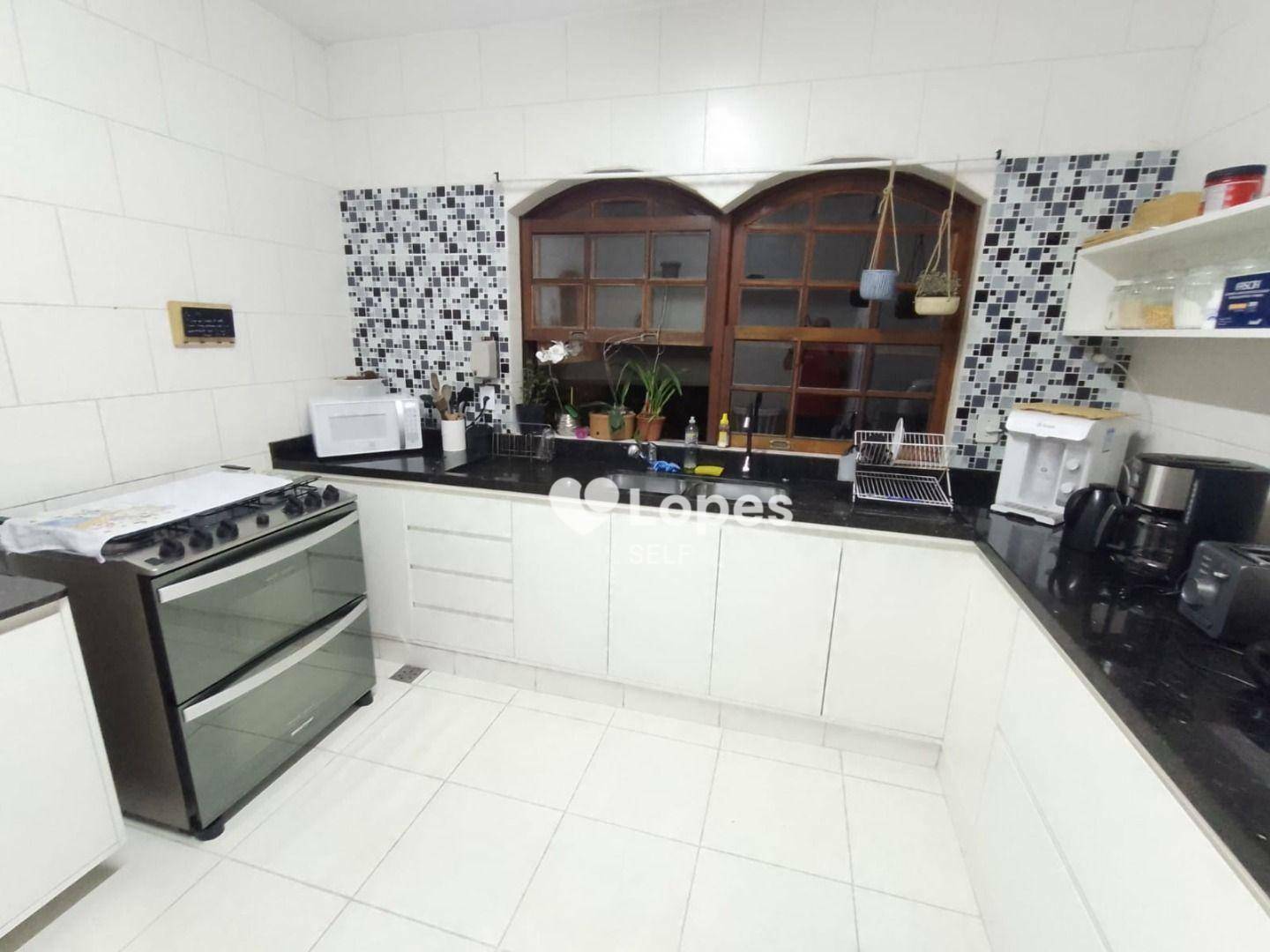 Casa de Condomínio à venda com 4 quartos, 369m² - Foto 9