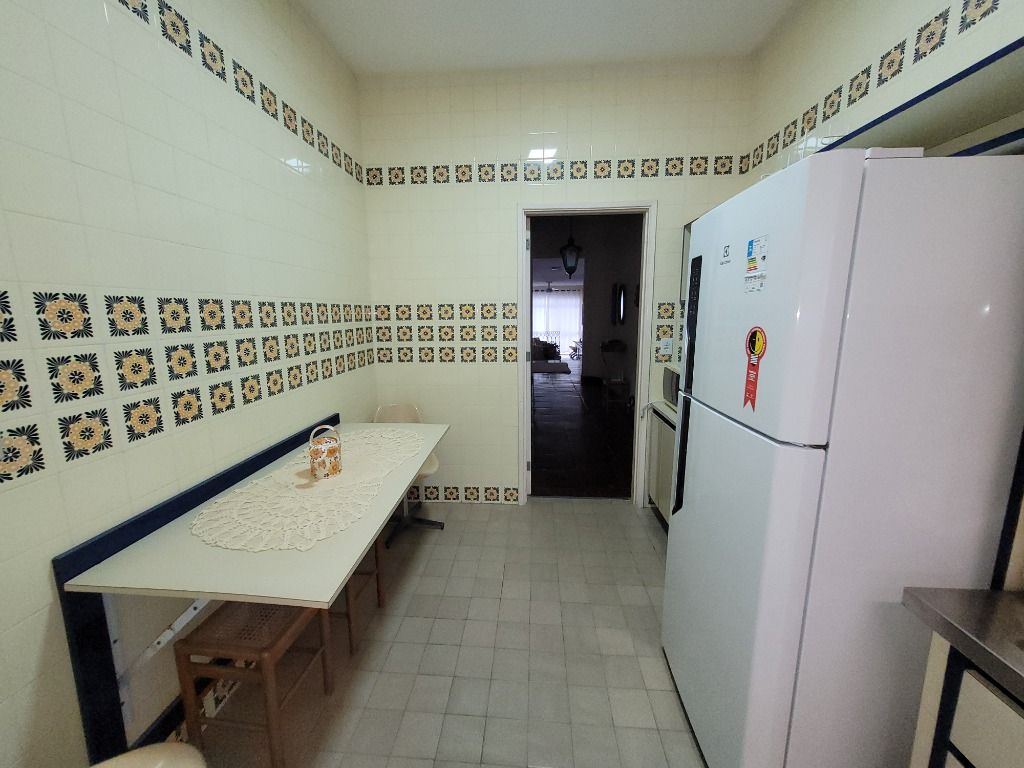 Apartamento à venda com 3 quartos, 140m² - Foto 22