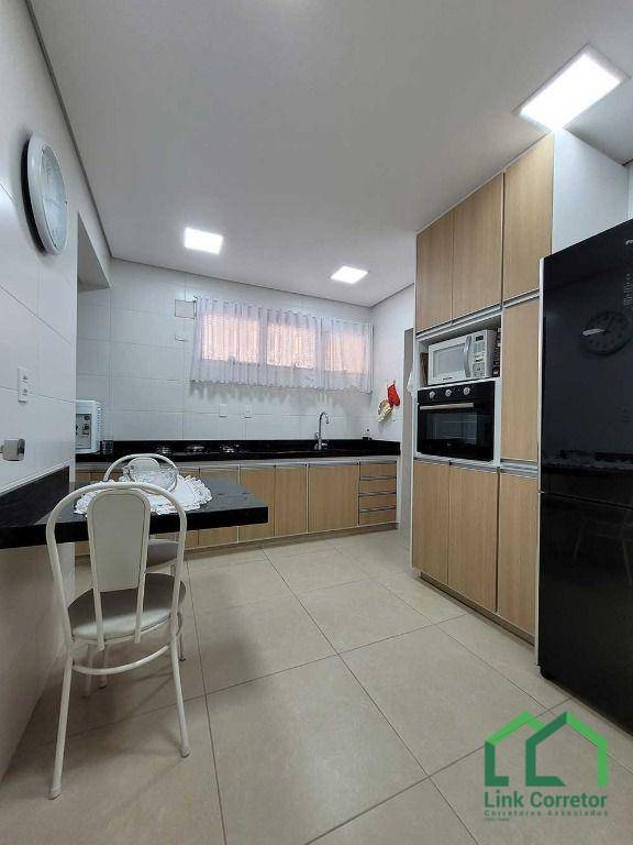 Apartamento à venda com 4 quartos, 106m² - Foto 6