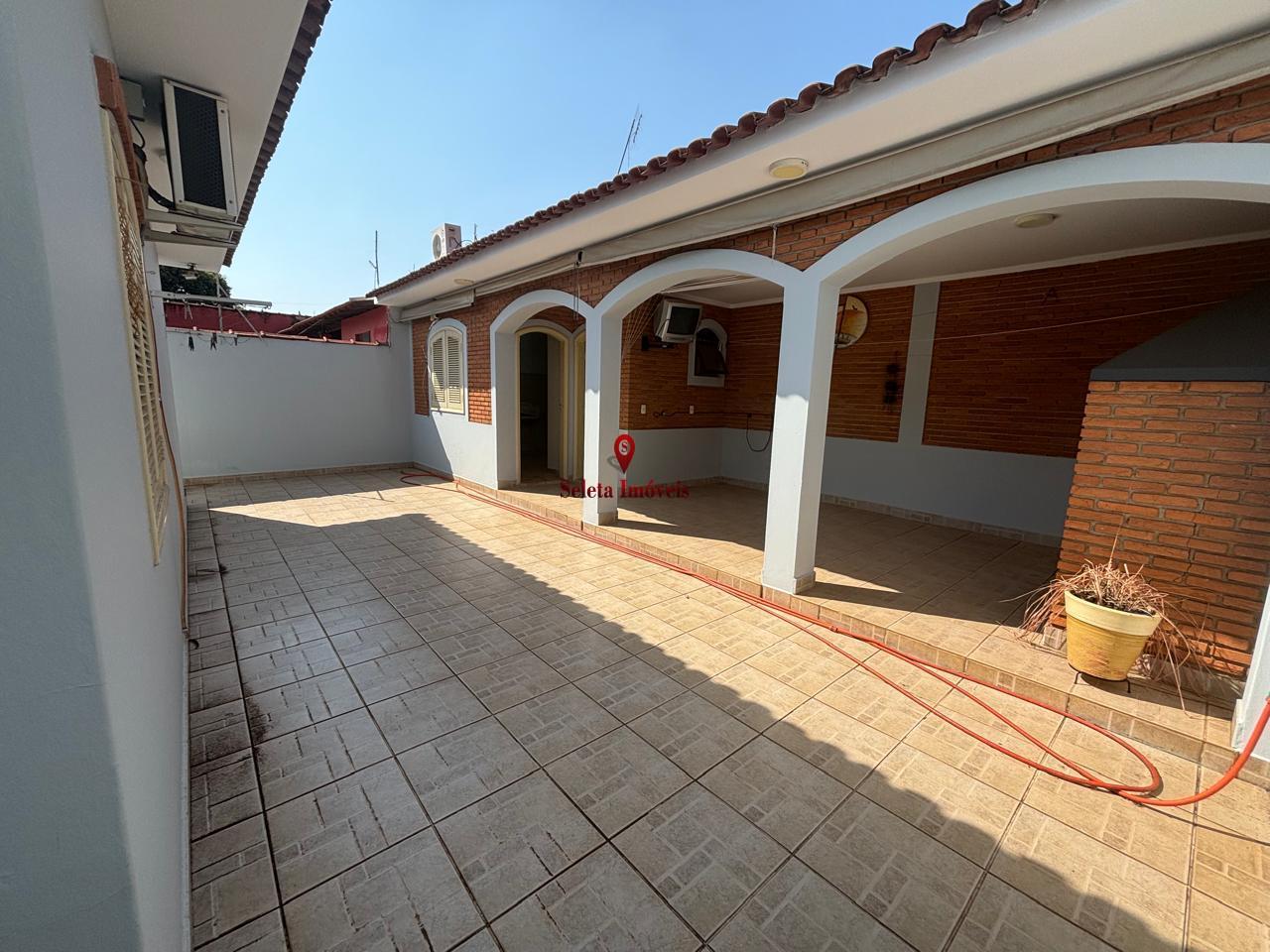 Casa à venda com 3 quartos, 212m² - Foto 32