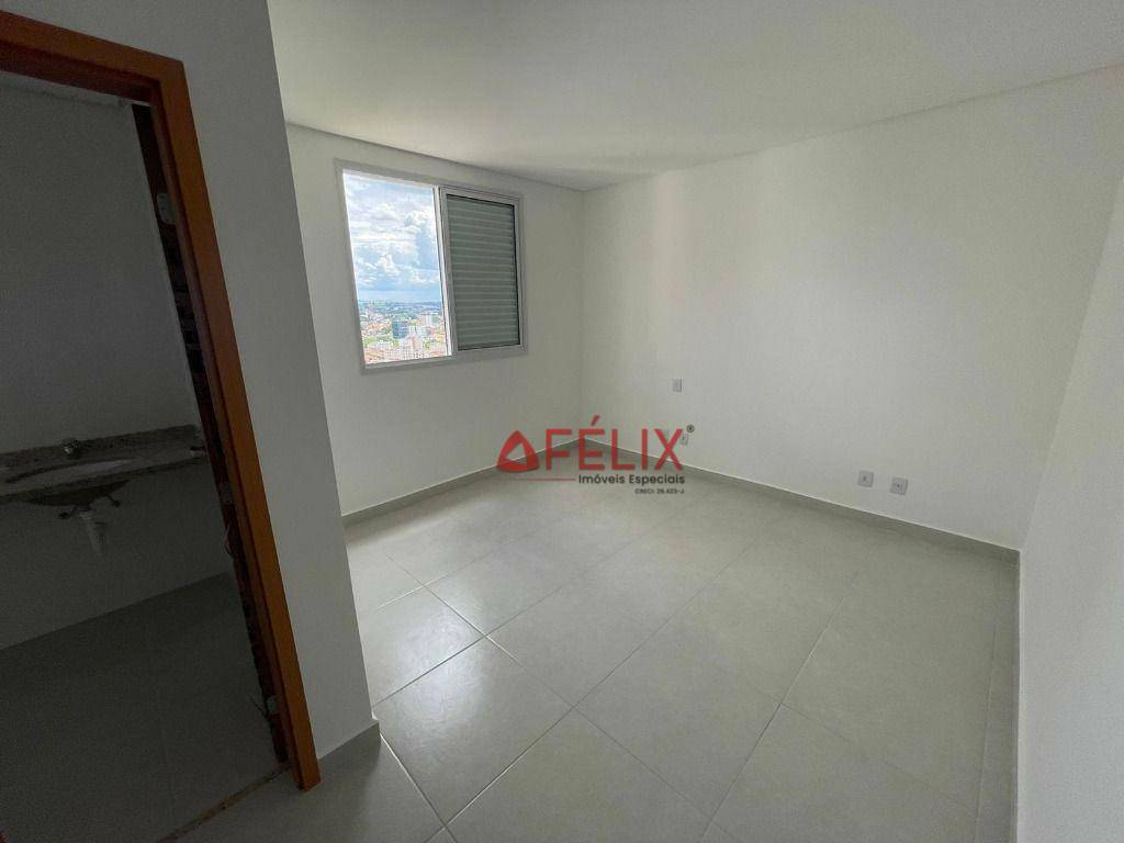 Apartamento à venda com 3 quartos, 155m² - Foto 18