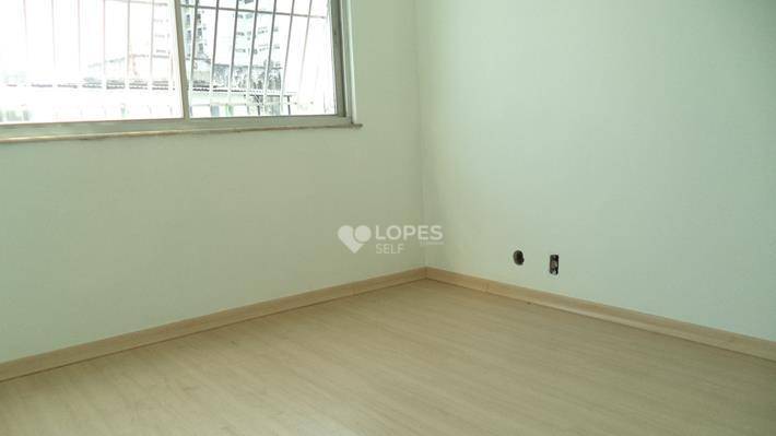 Apartamento à venda com 4 quartos, 172m² - Foto 3