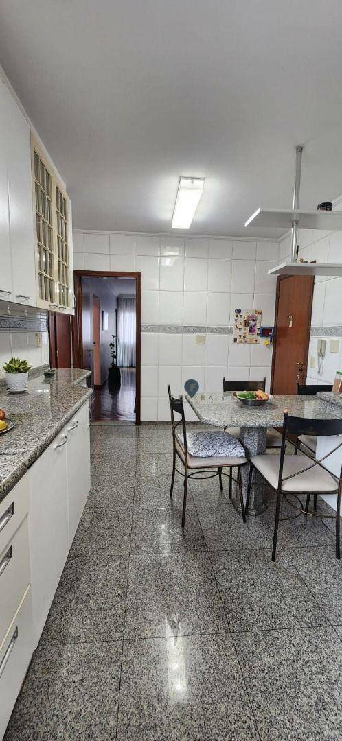 Apartamento à venda com 4 quartos, 130m² - Foto 10