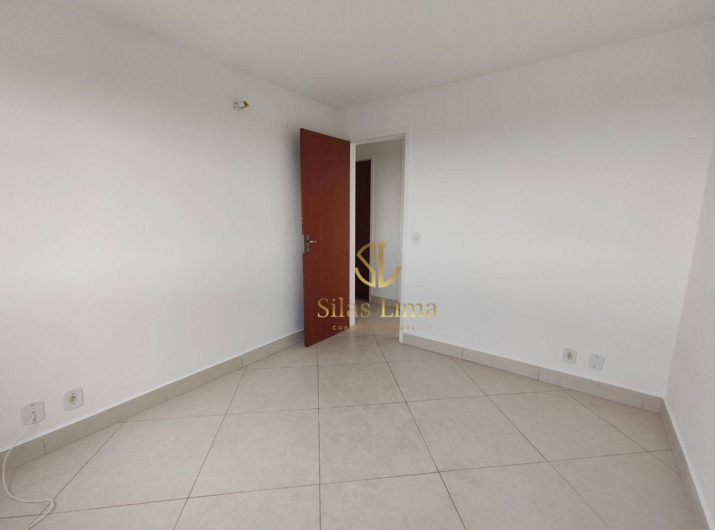 Apartamento à venda com 2 quartos, 70m² - Foto 15