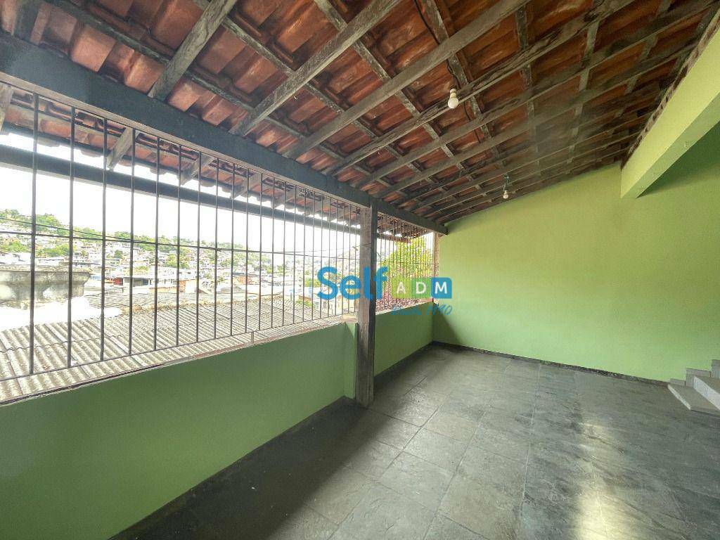 Casa para alugar com 3 quartos, 110m² - Foto 9