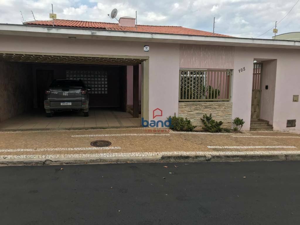 Casa à venda com 4 quartos, 179m² - Foto 2