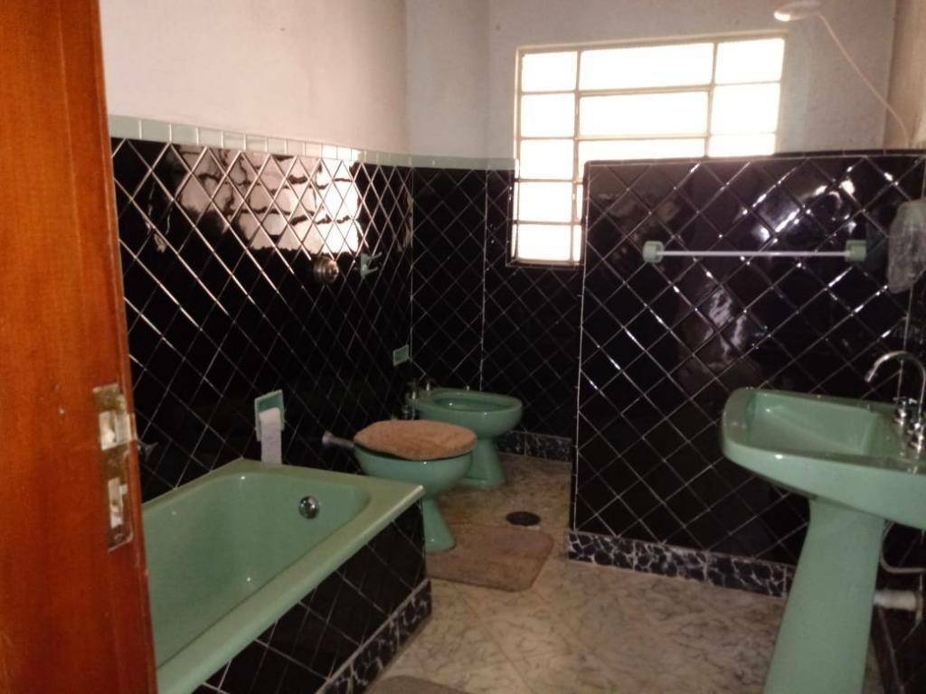 Sobrado à venda e aluguel com 3 quartos, 240m² - Foto 12