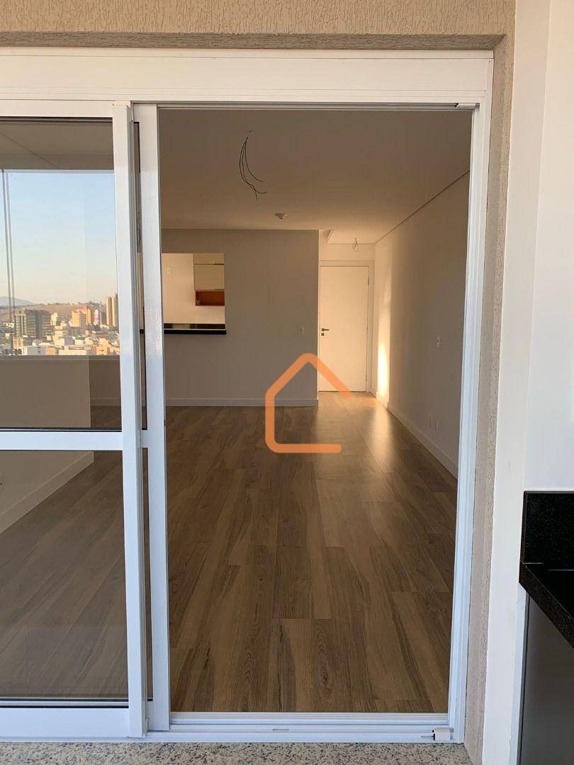 Apartamento à venda com 3 quartos, 120m² - Foto 13