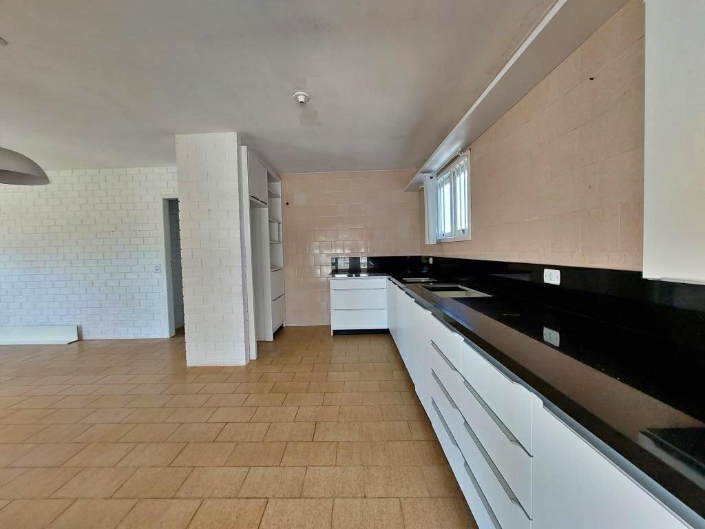 Casa à venda com 3 quartos, 260m² - Foto 24