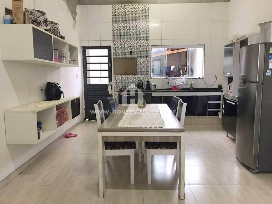 Casa de Condomínio à venda com 4 quartos, 160m² - Foto 3