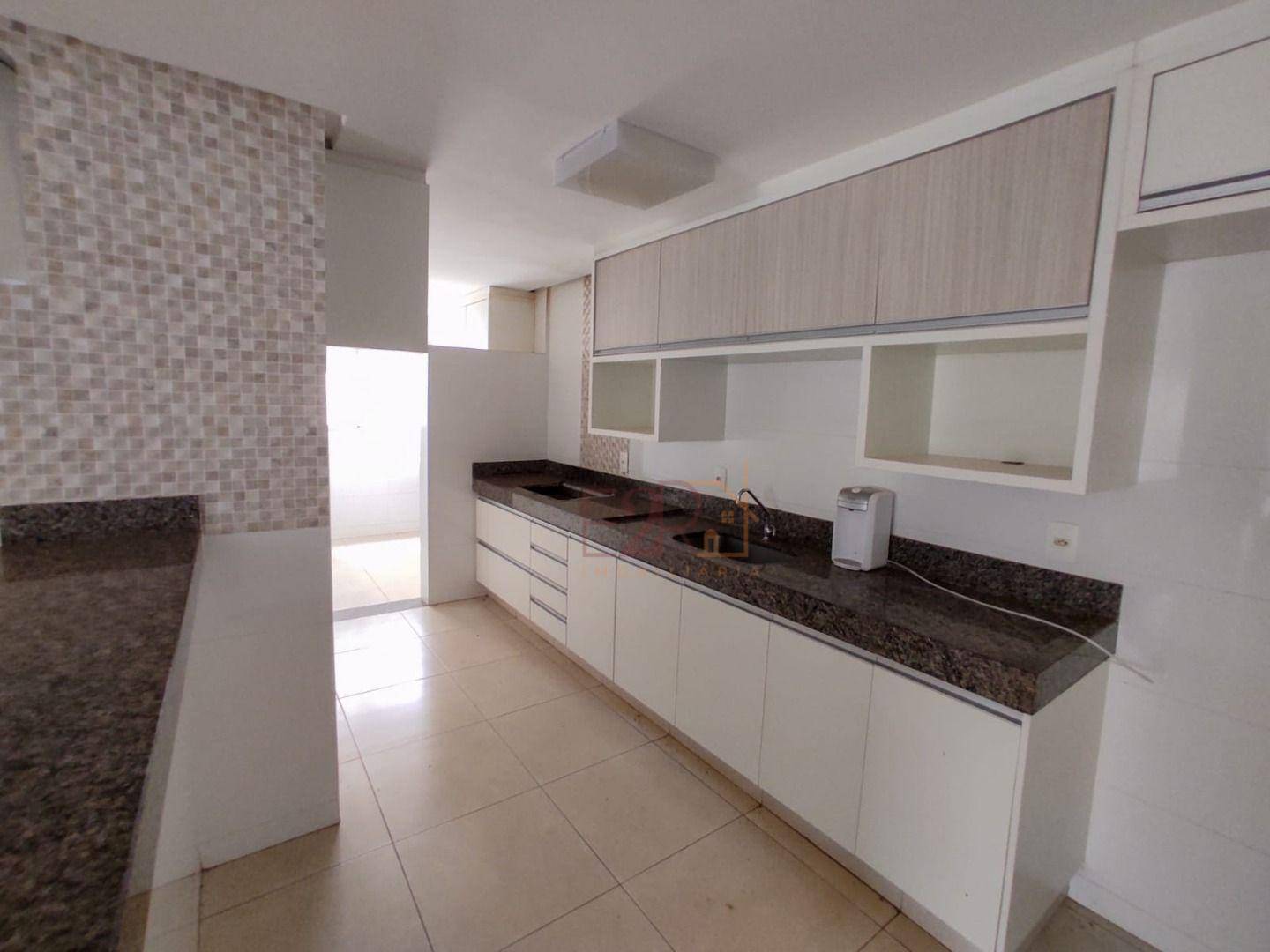 Apartamento à venda com 3 quartos, 72m² - Foto 4