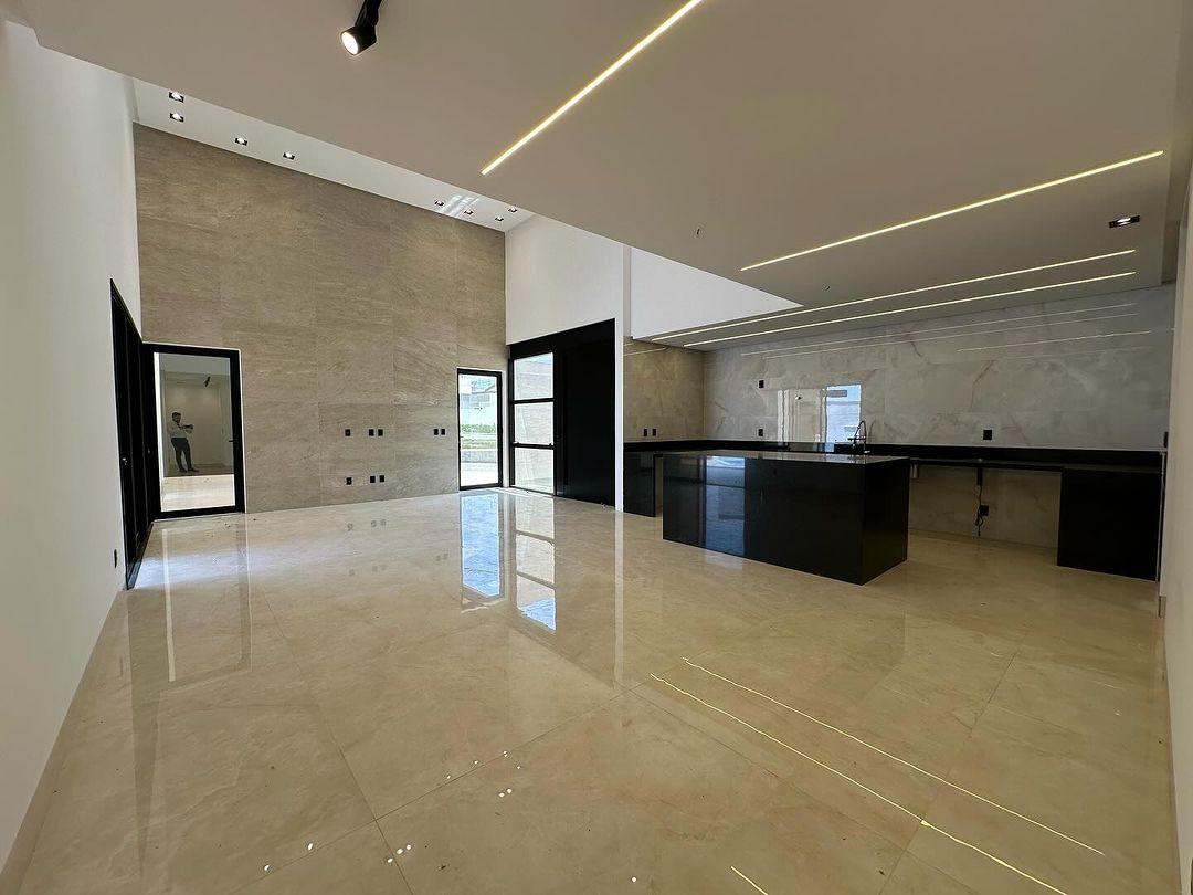 Casa à venda com 3 quartos, 220m² - Foto 5