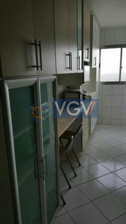 Apartamento à venda com 2 quartos, 53m² - Foto 6