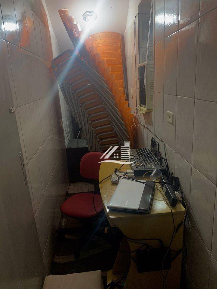 Sobrado à venda com 3 quartos, 365m² - Foto 55