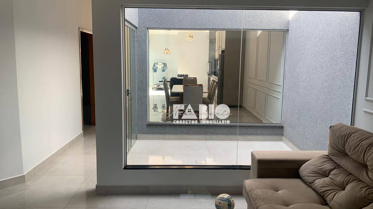 Casa à venda com 2 quartos, 140m² - Foto 11