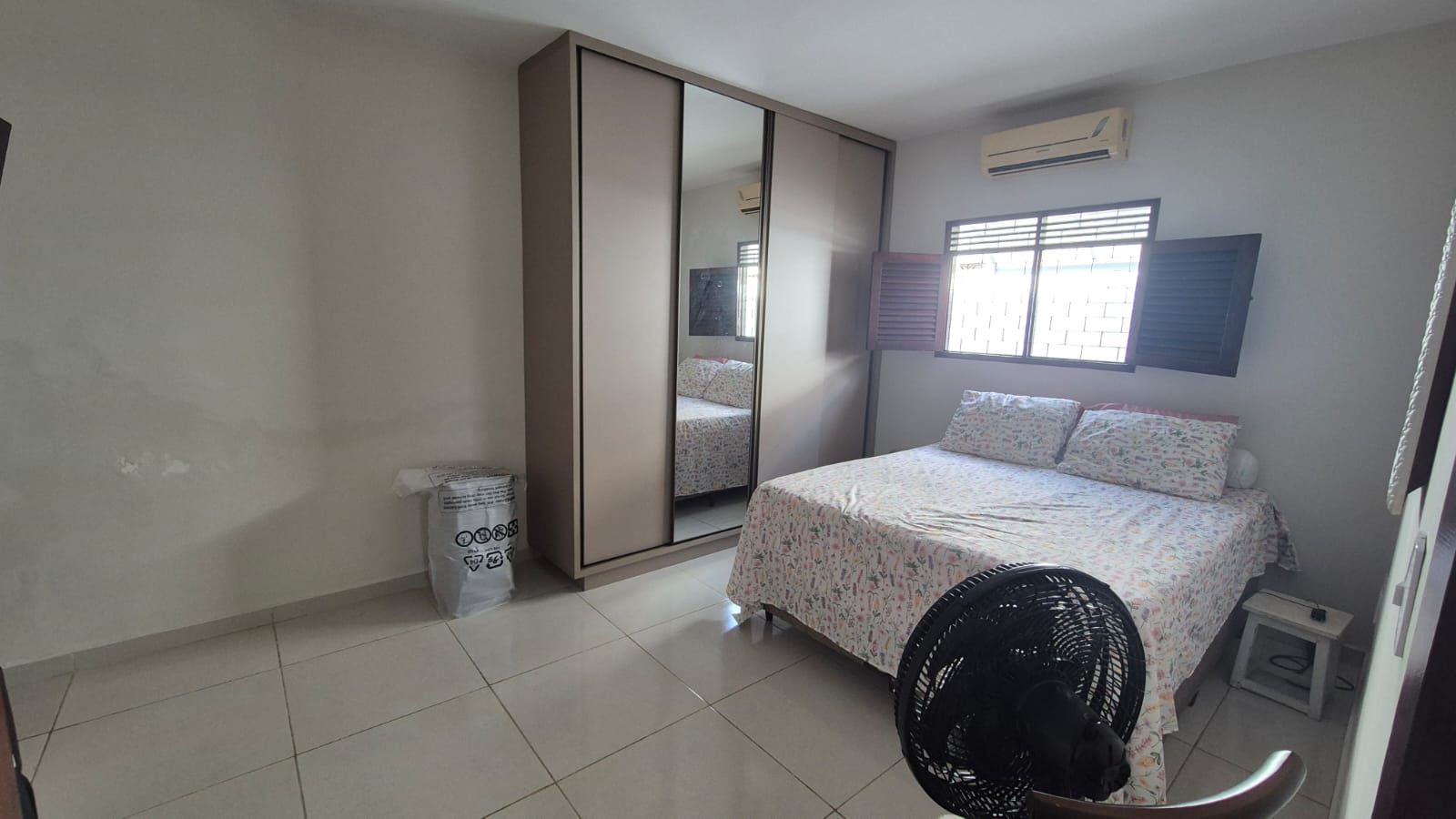 Casa à venda com 3 quartos, 105m² - Foto 5