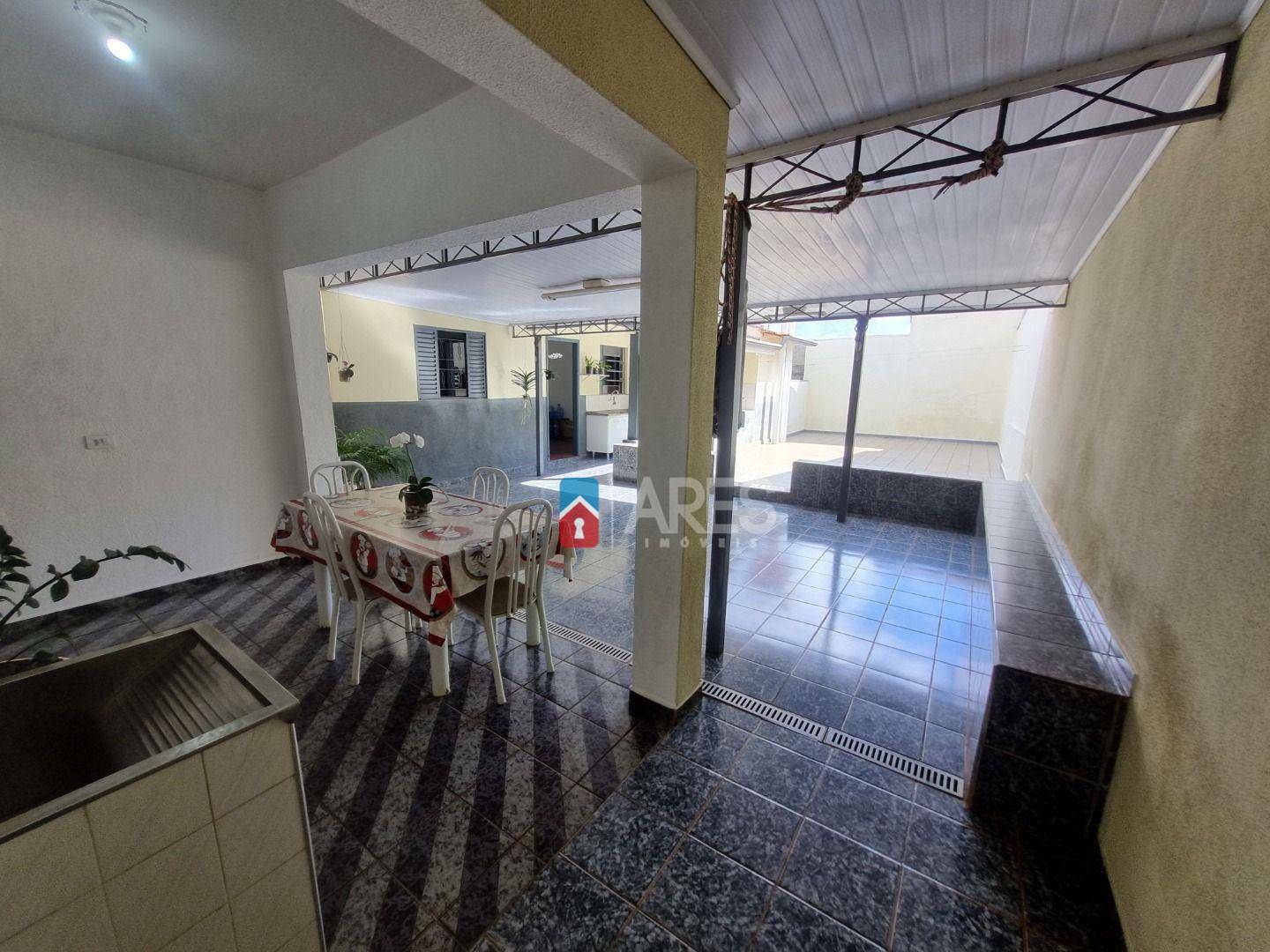 Casa à venda com 3 quartos, 99m² - Foto 15