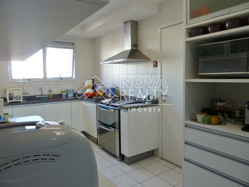 Apartamento à venda com 3 quartos, 187m² - Foto 13