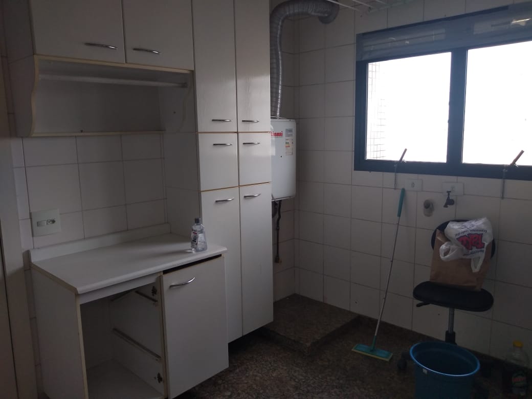 Apartamento à venda com 4 quartos, 185m² - Foto 7