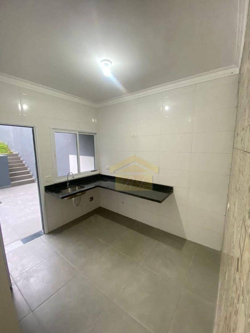 Casa à venda com 2 quartos, 80m² - Foto 13