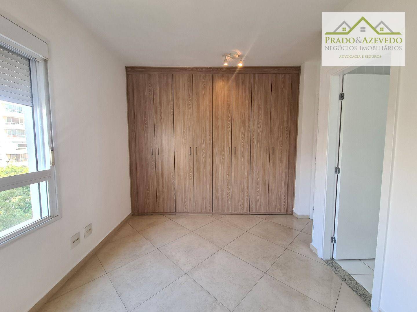 Apartamento à venda com 3 quartos, 107m² - Foto 6