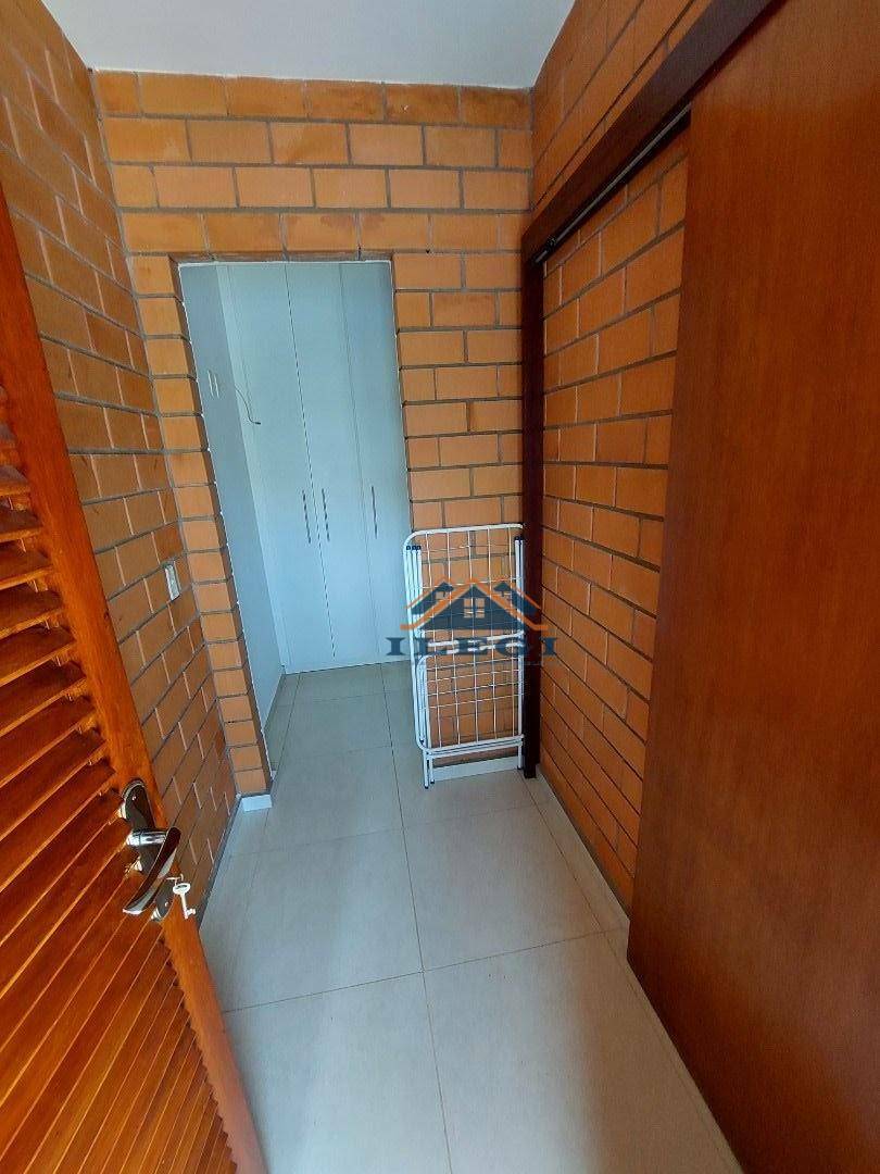 Casa de Condomínio à venda com 4 quartos, 385m² - Foto 65