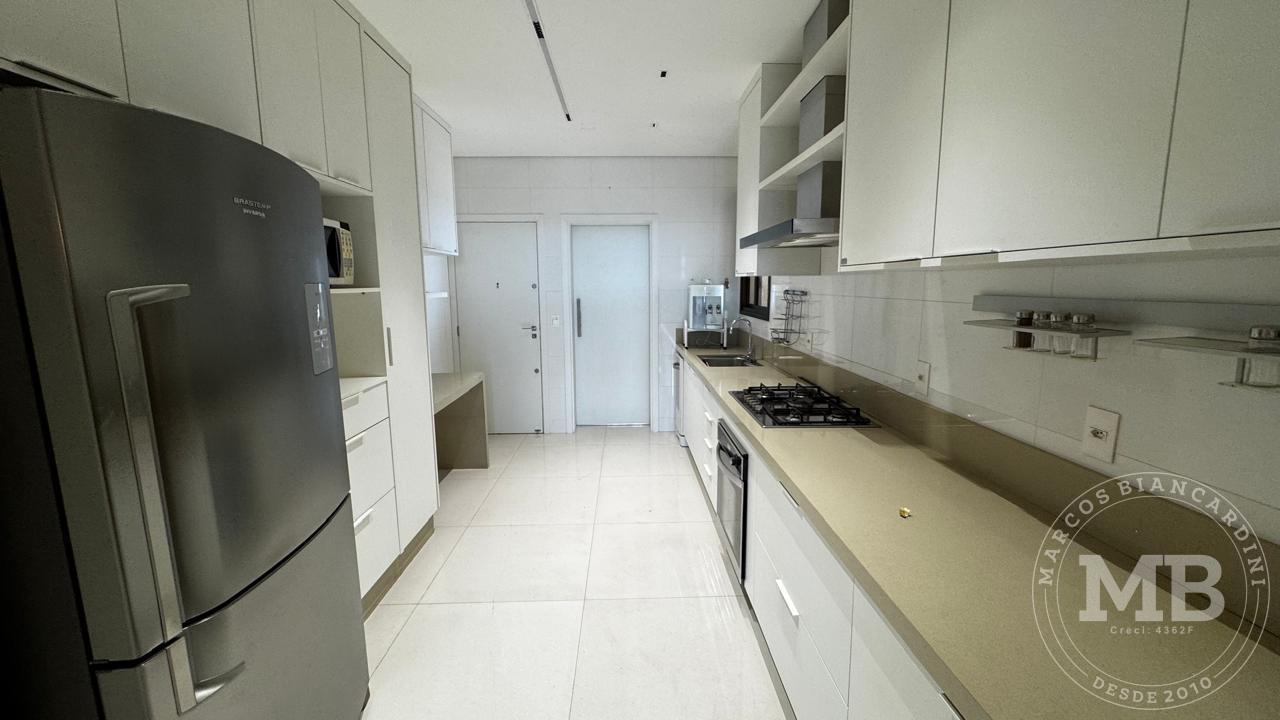 Apartamento à venda com 4 quartos, 182m² - Foto 30