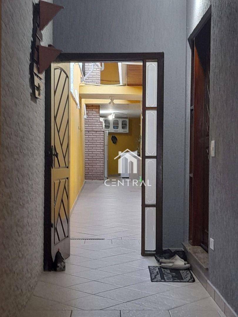 Casa, 3 quartos, 228 m² - Foto 11