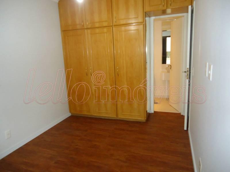 Apartamento para alugar com 3 quartos, 105m² - Foto 11