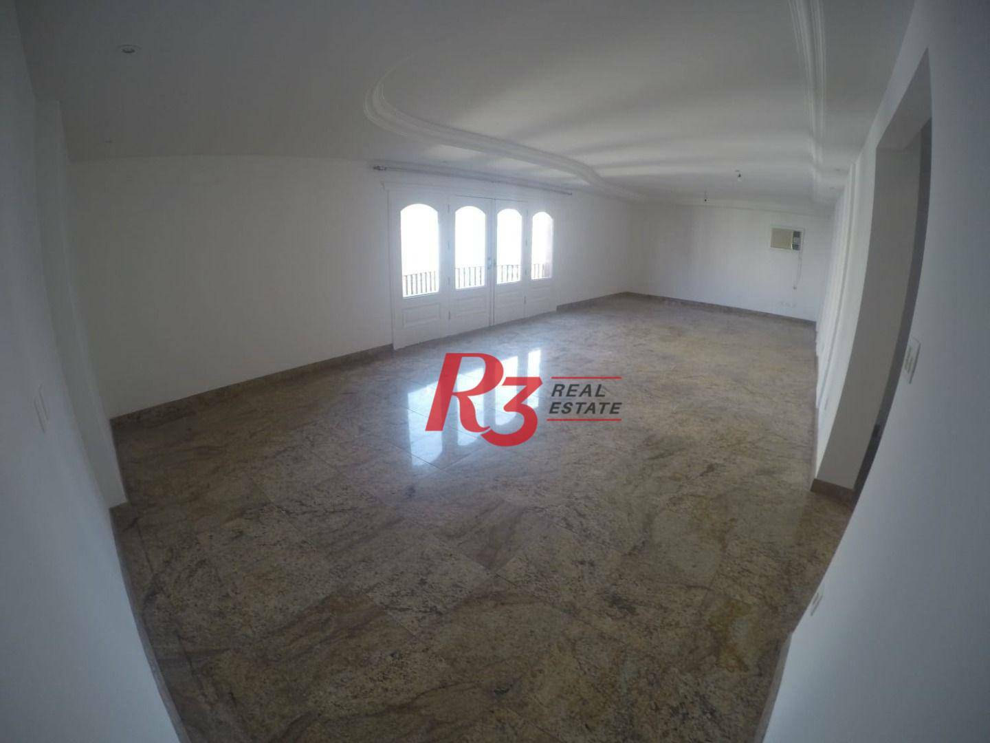 Apartamento à venda com 4 quartos, 240m² - Foto 1