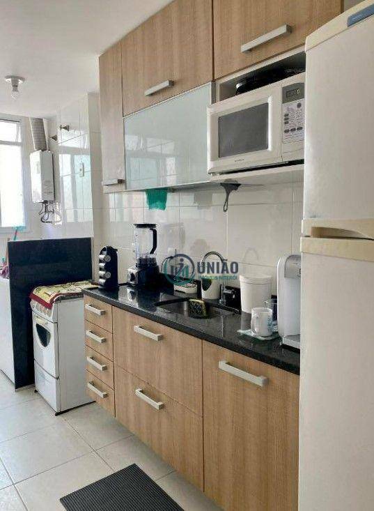 Apartamento à venda com 2 quartos, 65m² - Foto 7