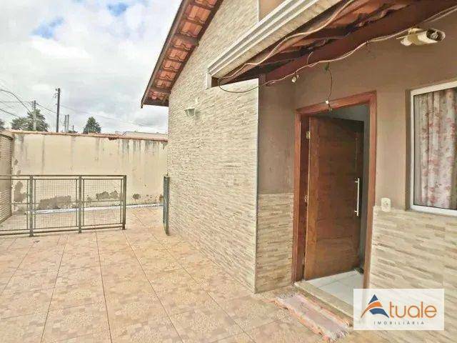 Casa à venda com 3 quartos, 110m² - Foto 1