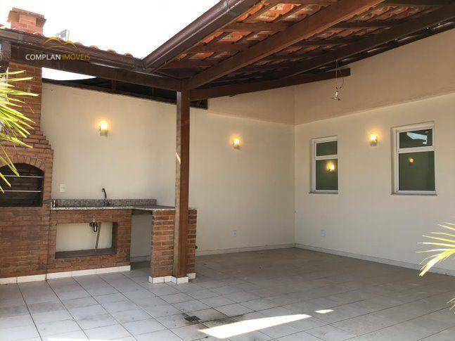 Cobertura à venda com 3 quartos, 150m² - Foto 4