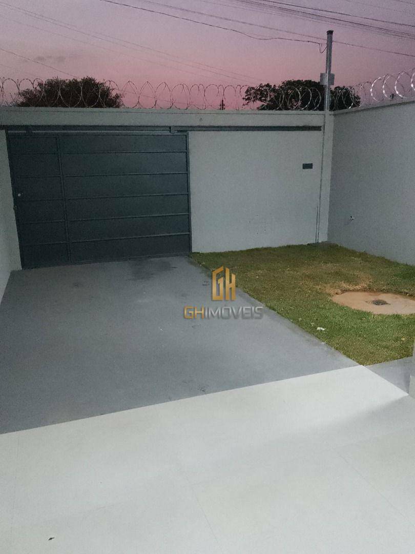 Casa à venda com 3 quartos, 100m² - Foto 14