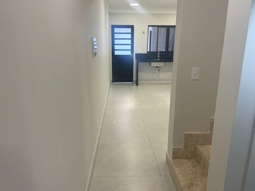 Casa para alugar com 2 quartos, 96m² - Foto 11