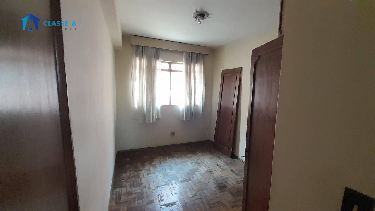 Casa à venda com 3 quartos, 250m² - Foto 27