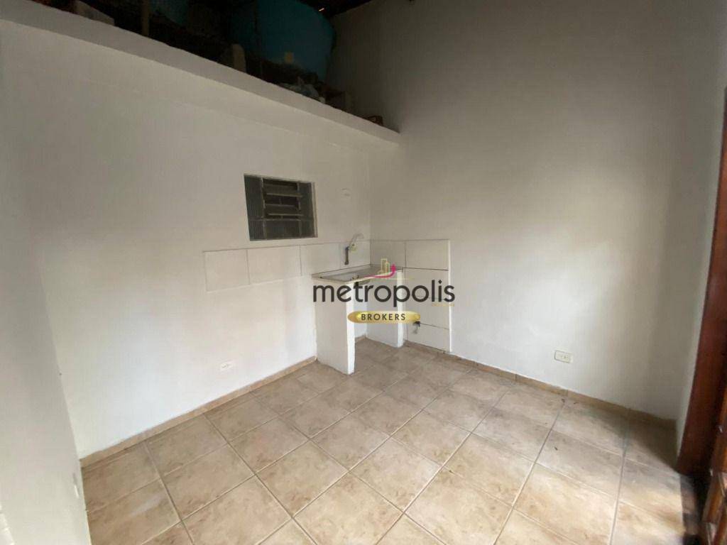 Casa para alugar com 3 quartos, 200m² - Foto 39