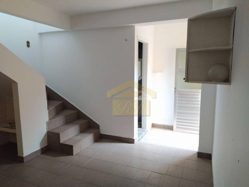 Sobrado à venda com 3 quartos, 300M2 - Foto 18