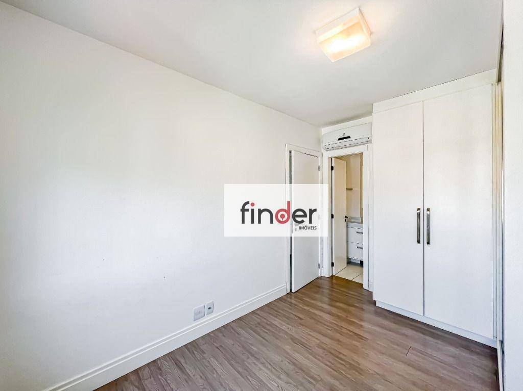 Apartamento à venda com 3 quartos, 137m² - Foto 20