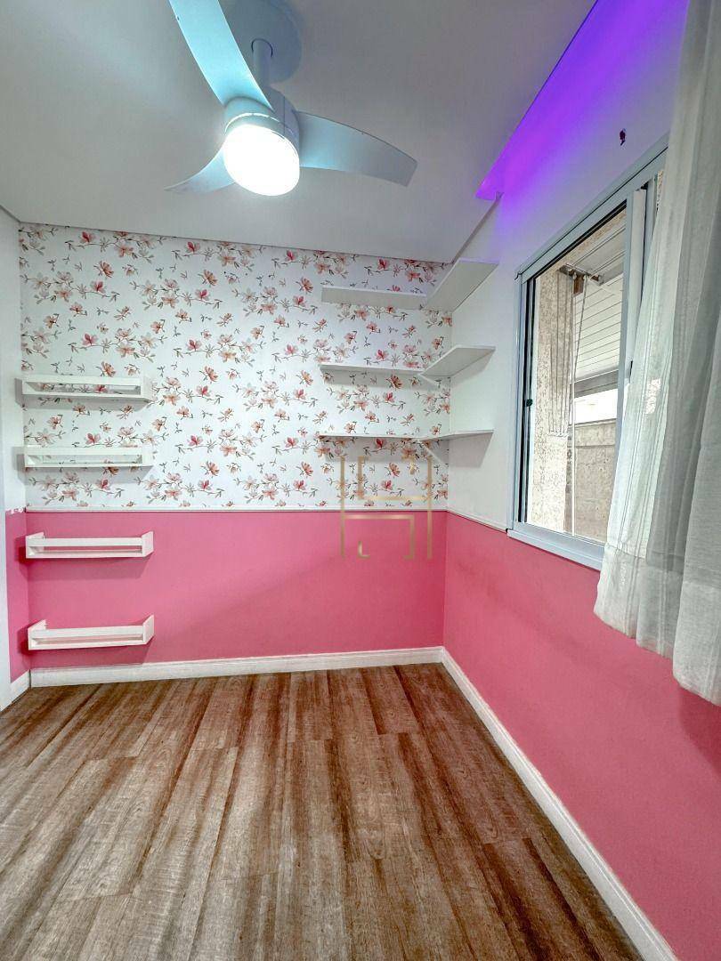 Apartamento à venda com 2 quartos, 79m² - Foto 3