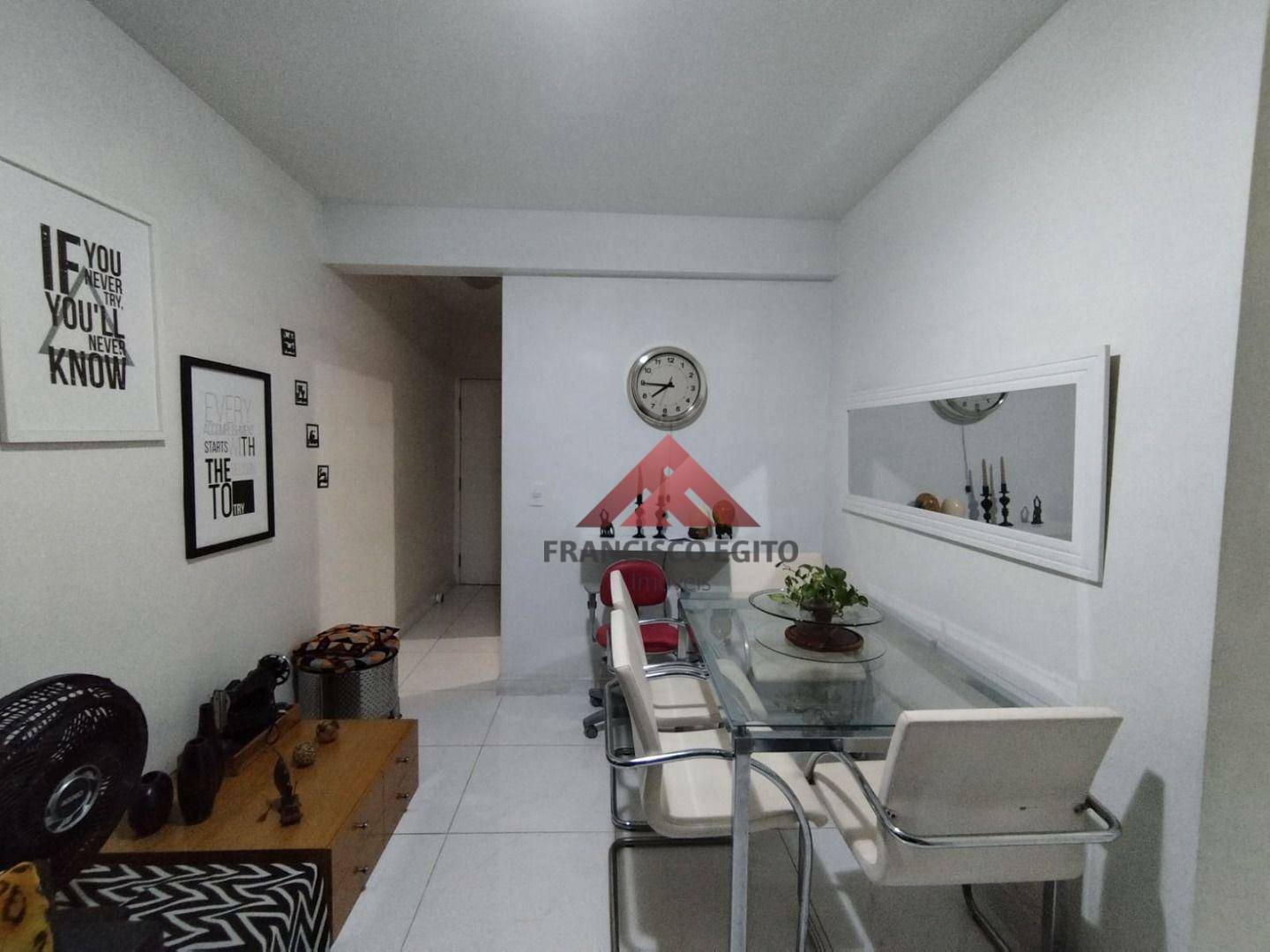 Apartamento à venda com 3 quartos, 75m² - Foto 4