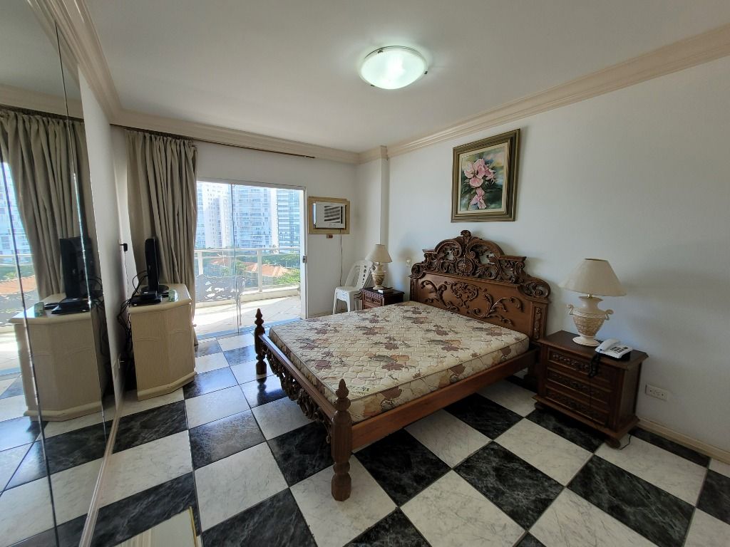 Apartamento à venda com 3 quartos, 260m² - Foto 12