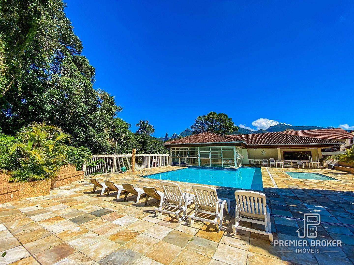 Casa de Condomínio à venda com 4 quartos, 250m² - Foto 53