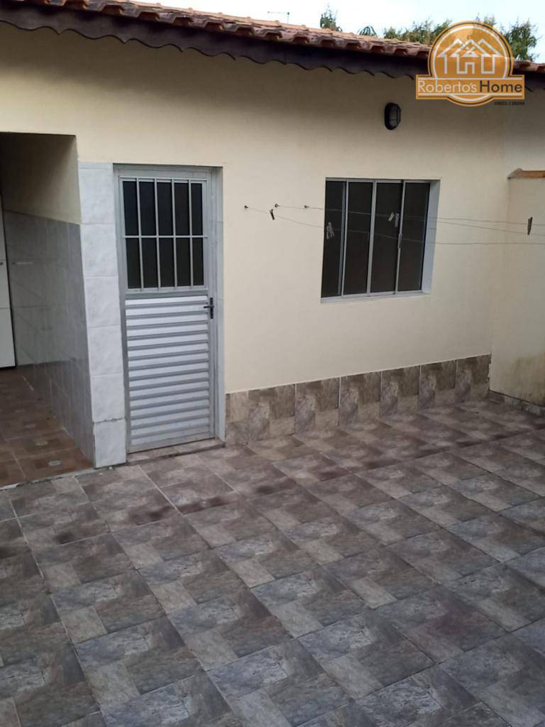 Casa à venda com 2 quartos, 90m² - Foto 12