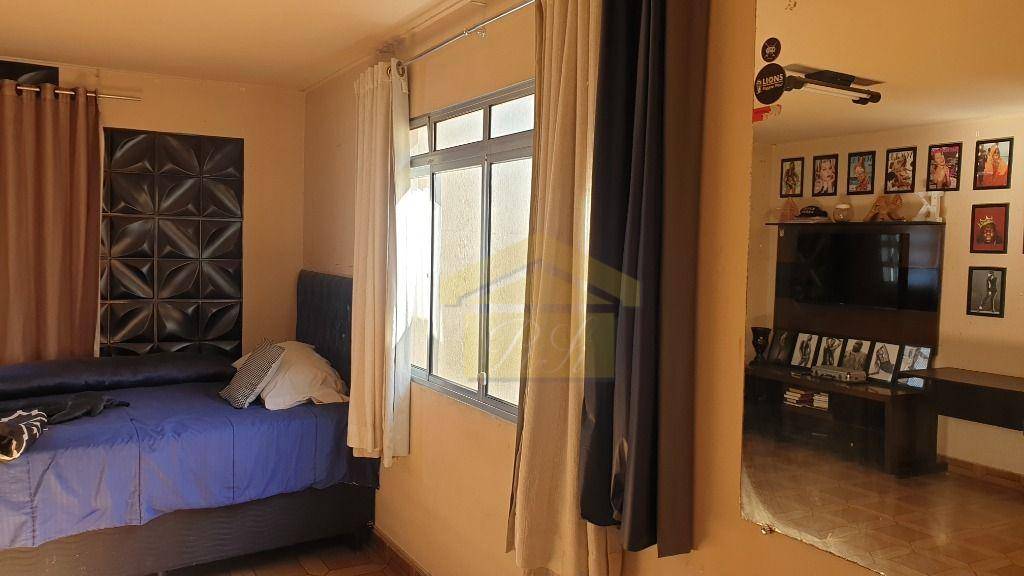 Casa à venda com 4 quartos, 194m² - Foto 36