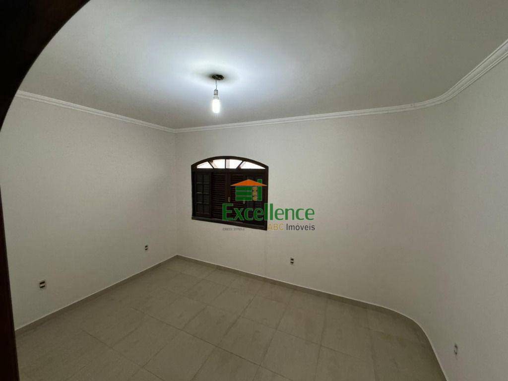 Sobrado à venda com 4 quartos, 264m² - Foto 4